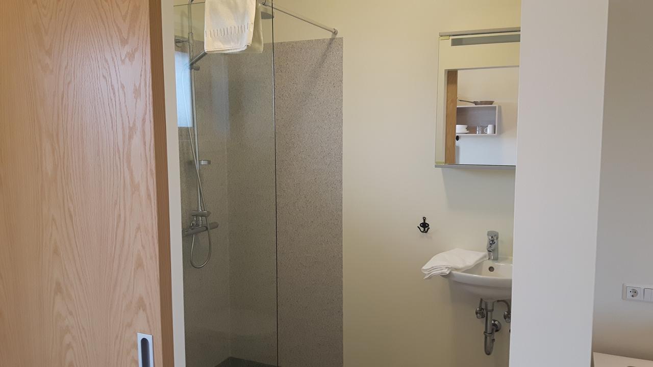 Eidar Hjartarstathir Guesthouse מראה חיצוני תמונה